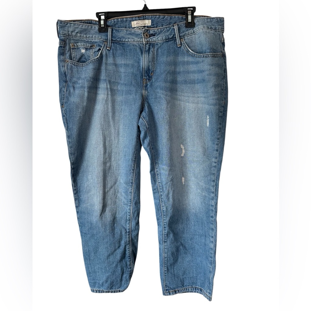 Levi's Boyfriend Light Blue Jeans size 18